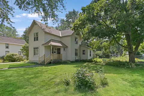 122 E Grant, Lake Mills, WI 53551