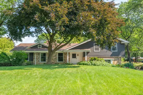 13250 Wrayburn, Elm Grove, WI 53122