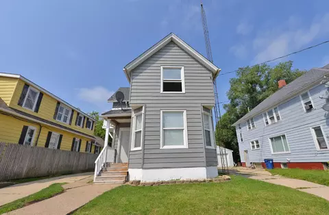 1422 Lasalle, Racine, WI 53404