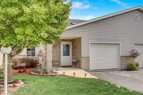 3372 W Sycamore, Franklin, WI 53132