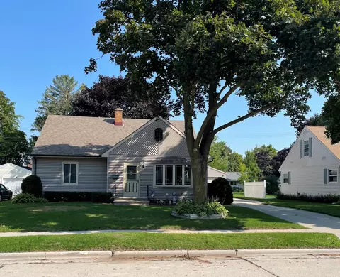 2024 Markham, Manitowoc, WI 54220