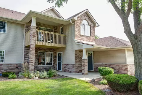 4771 W Maple Leaf, Greenfield, WI 53220