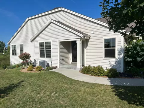3610 Sandpiper, Waukesha, WI 53189