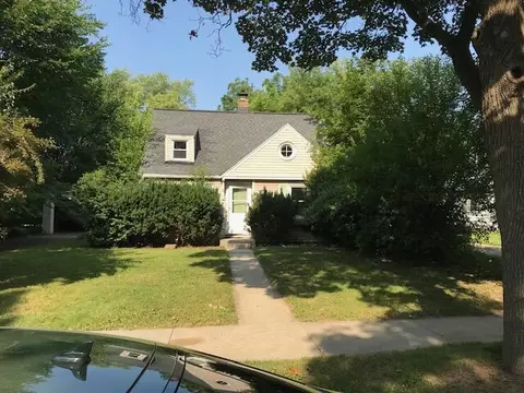 5021 N 74th, Milwaukee, WI 53218
