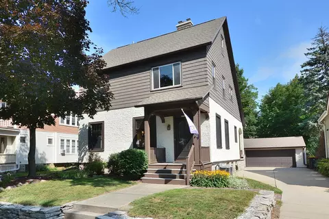 6922 W W Wls #22A, Wauwatosa, WI 53213