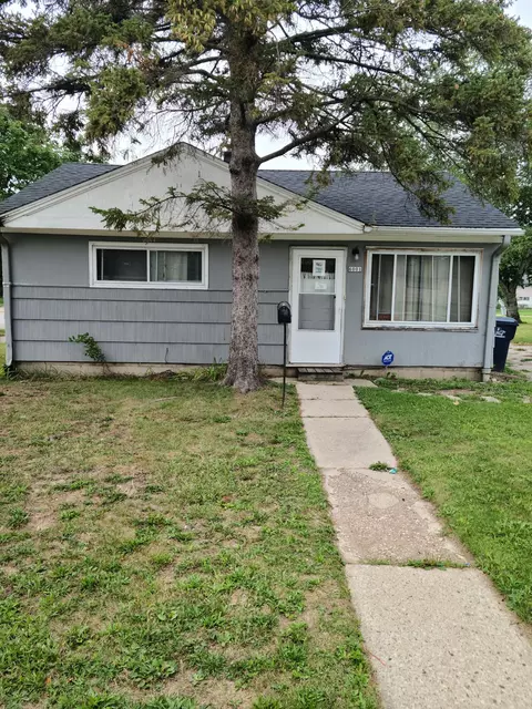 6001 W Carmen, Milwaukee, WI 53218