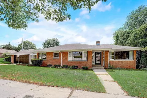 9525 W Concordia, Milwaukee, WI 53222