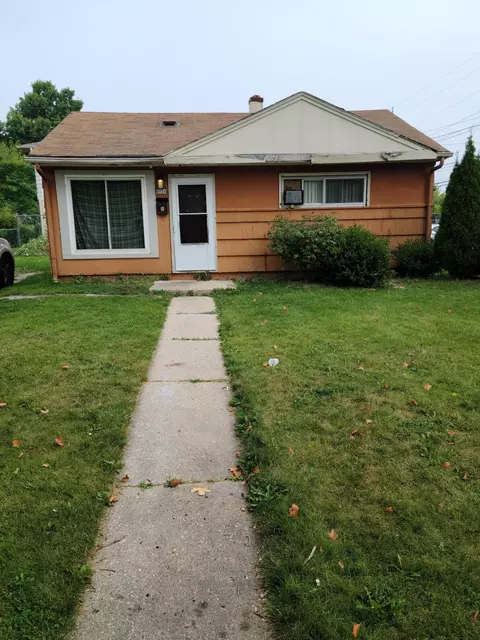 6026 W Carmen, Milwaukee, WI 53218