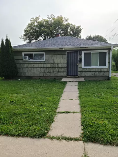 5712 N 61st, Milwaukee, WI 53218