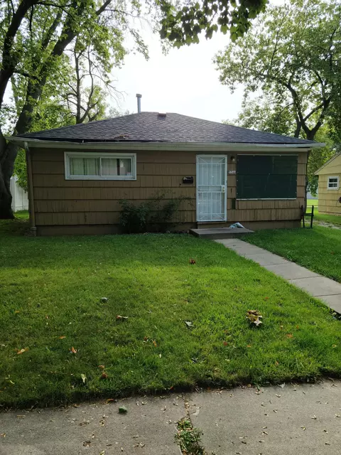 5744 N 61st, Milwaukee, WI 53218