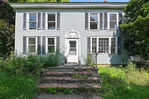 s103w26400 Maple, Mukwonago, WI 53149