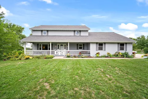 9326 Windy Acres, Farmington, WI 53040