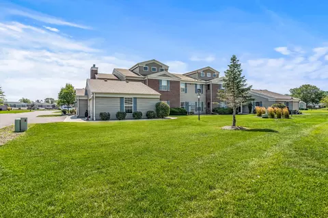 n16w26549 Wild Oats #C, Pewaukee, WI 53072