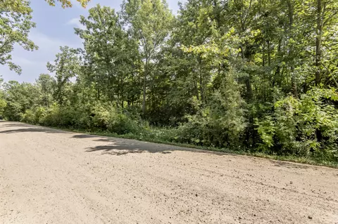 9801 W Hawthorne, Mequon, WI 53092