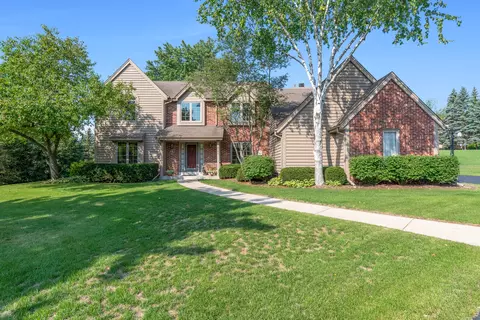 2155 Whittington, Brookfield, WI 53045