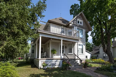 144 Evergreen, Dousman, WI 53118