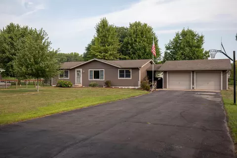 w8284 Woodview Drive, Onalaska, WI 54650