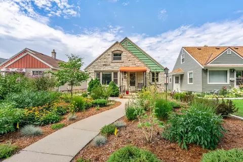 3851 S 13th, Milwaukee, WI 53221
