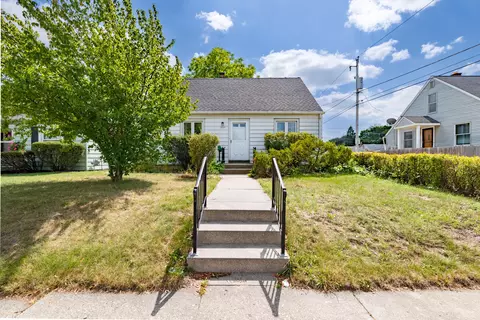 6113 W Arthur, West Allis, WI 53219