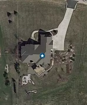 9365 N Stonegate, Cedarburg, WI 53012