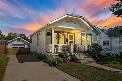 7811 17th, Kenosha, WI 53143