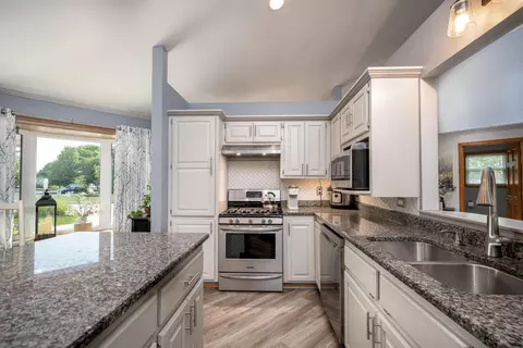 6817 S 34th, Franklin, WI 53132