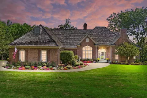 w303n1646 Arbor, Delafield, WI 53018