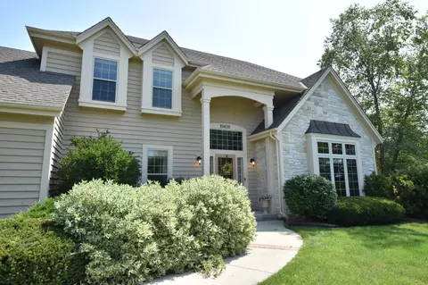 10420 N Burning Bush, Mequon, WI 53092