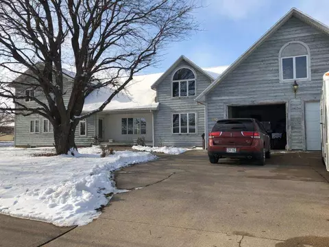 610 Leonard, West Salem, WI 54669