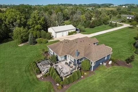1611 51st, Raymond, WI 53108