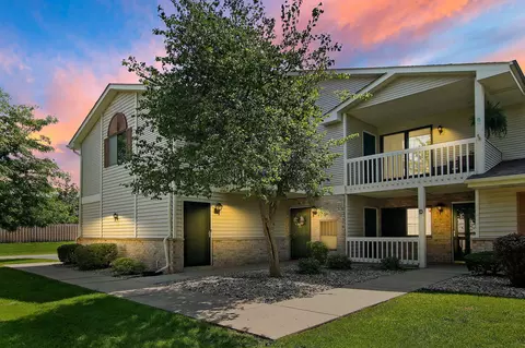 7211 98th #K, Kenosha, WI 53142