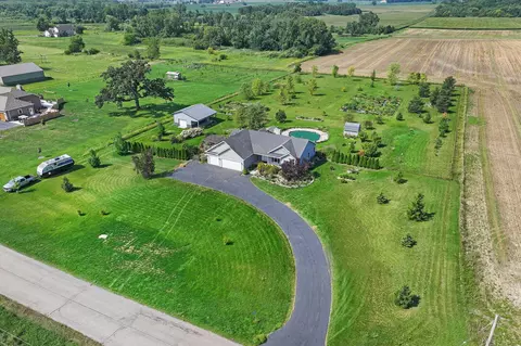 822 S Cox, Dover, WI 53139
