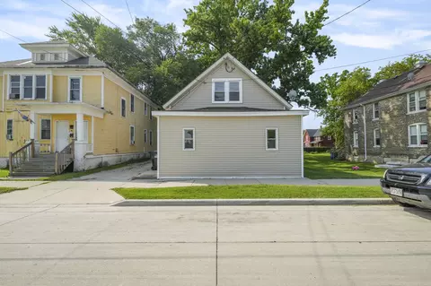 803 Hamilton, Racine, WI 53404