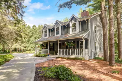 1032 Mill, Delafield, WI 53018