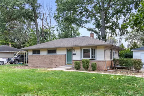 5955 N Sidney, Glendale, WI 53209