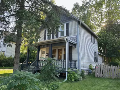 1033 12th, Grafton, WI 53024