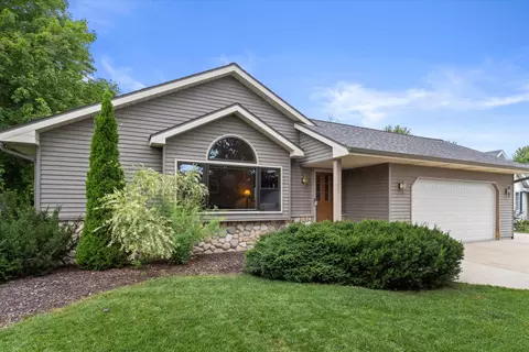 5826 Winstar, Racine, WI 53402