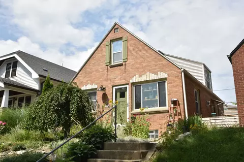 1934 E Fernwood, Milwaukee, WI 53207