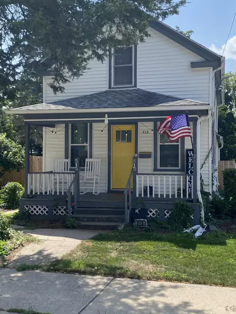 515 Elizabeth, Waukesha, WI 53186