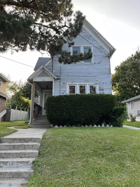 722 S 22nd, Manitowoc, WI 54220
