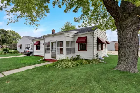 2704 N 63rd, Milwaukee, WI 53210