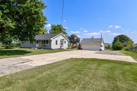 5025 69th, Yorkville, WI 53182