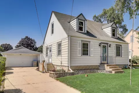 3647 S 92nd, Milwaukee, WI 53228
