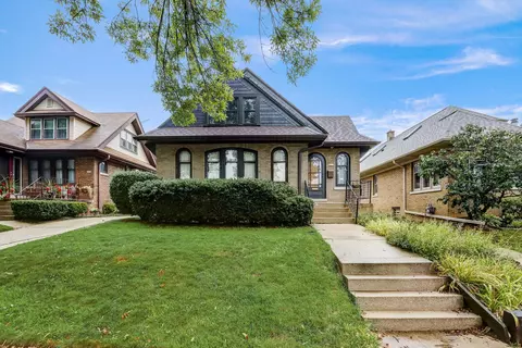 2418 N 61st, Wauwatosa, WI 53213