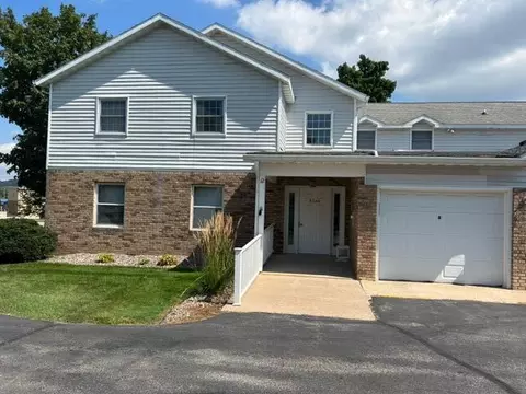 3540 E La #12D, Crosse, WI 54601
