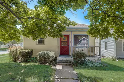 1115 E Moreland, Waukesha, WI 53186