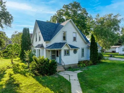 101 Elm, Walworth, WI 53184
