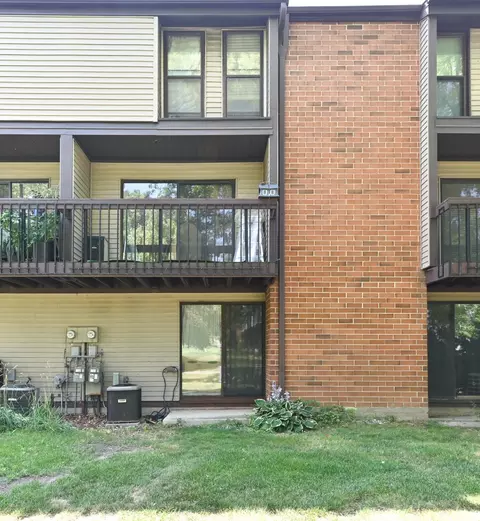 5225 S 13th #D, Milwaukee, WI 53221