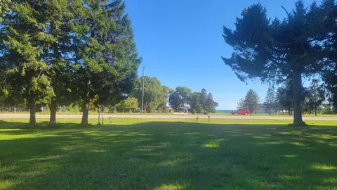 1332 Memorial, Manitowoc, WI 54220