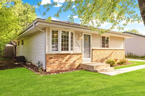 10432 W Villa, Milwaukee, WI 53224